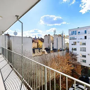 Apartman Lovely In Centre For 4 Guests, Budapest