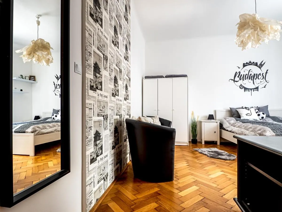Colors Apartment Budapest